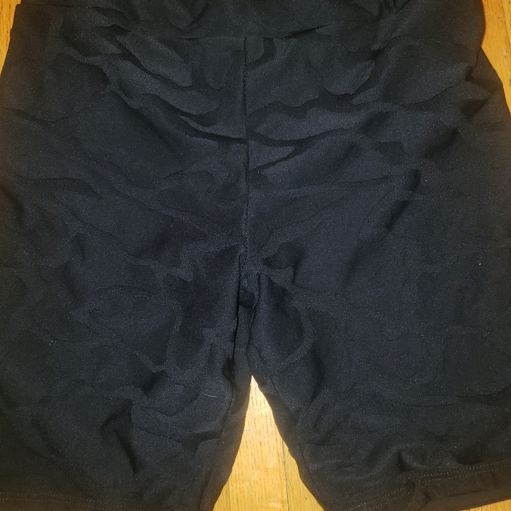 TWENTY Montreal biker shorts
